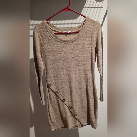 Charlotte Russe Tan Knit Top - Picture 1 of 3